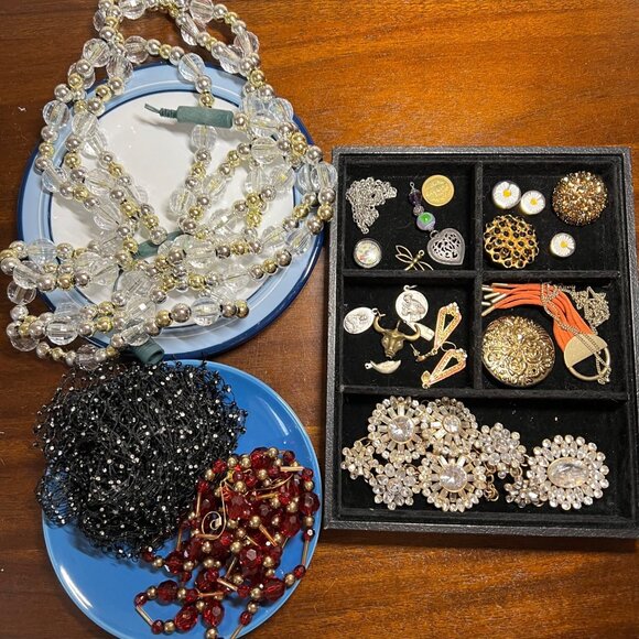 Broken Jewelry Lot and Beads for Crafts Parts - Picture 1 of 13